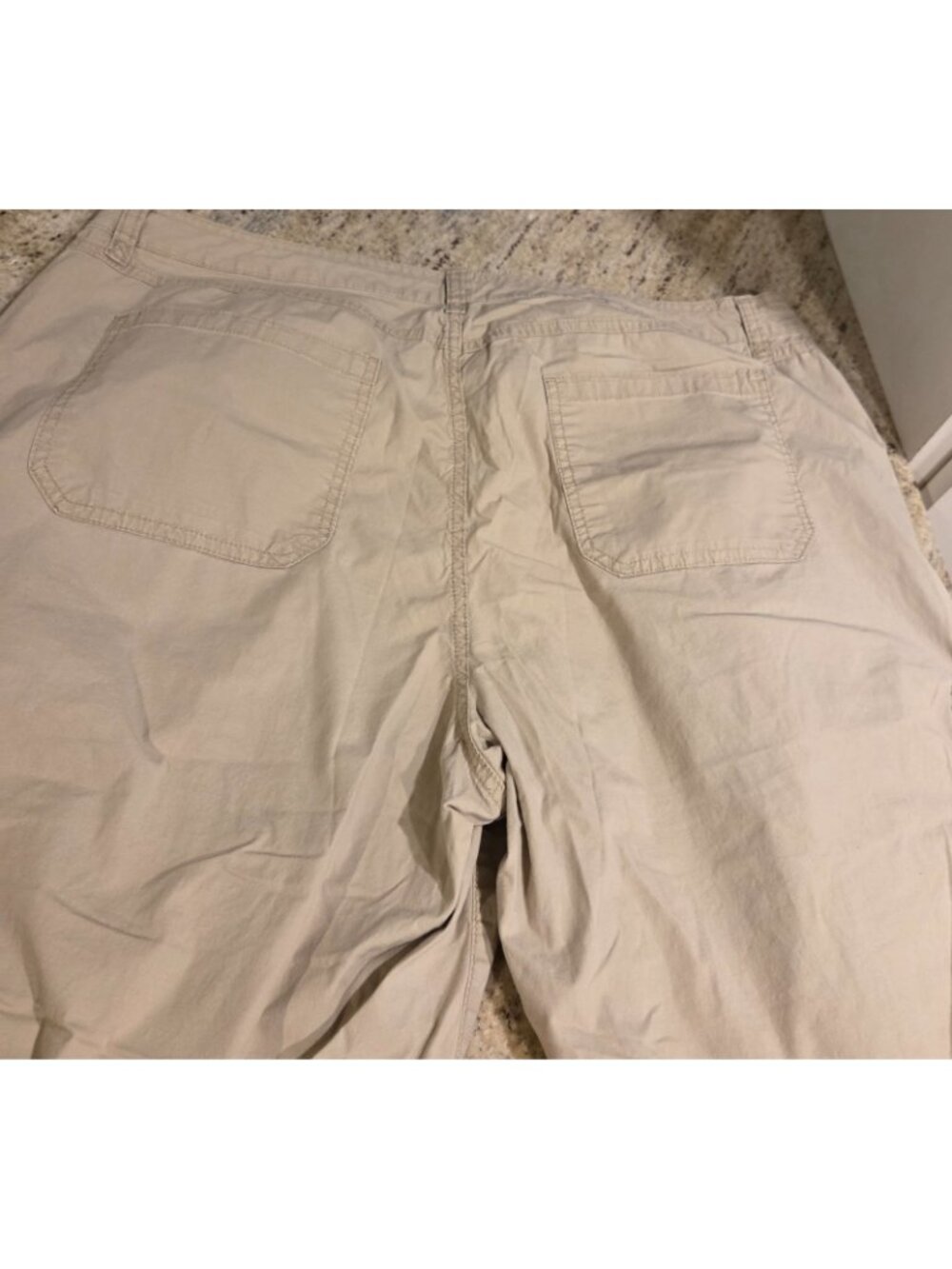 Woman’s 22W St. John’s Bay Capri Pants Tan Cargo Pockets Drawstring Cinch Hem - Picture 14 of 16